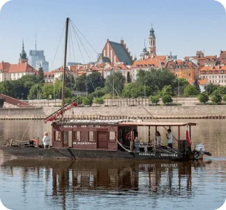 Są to repliki dawnych historycznych
                                jednostek przystosowane do pływania po
                                Wiśle. Odkryj Wisłę.